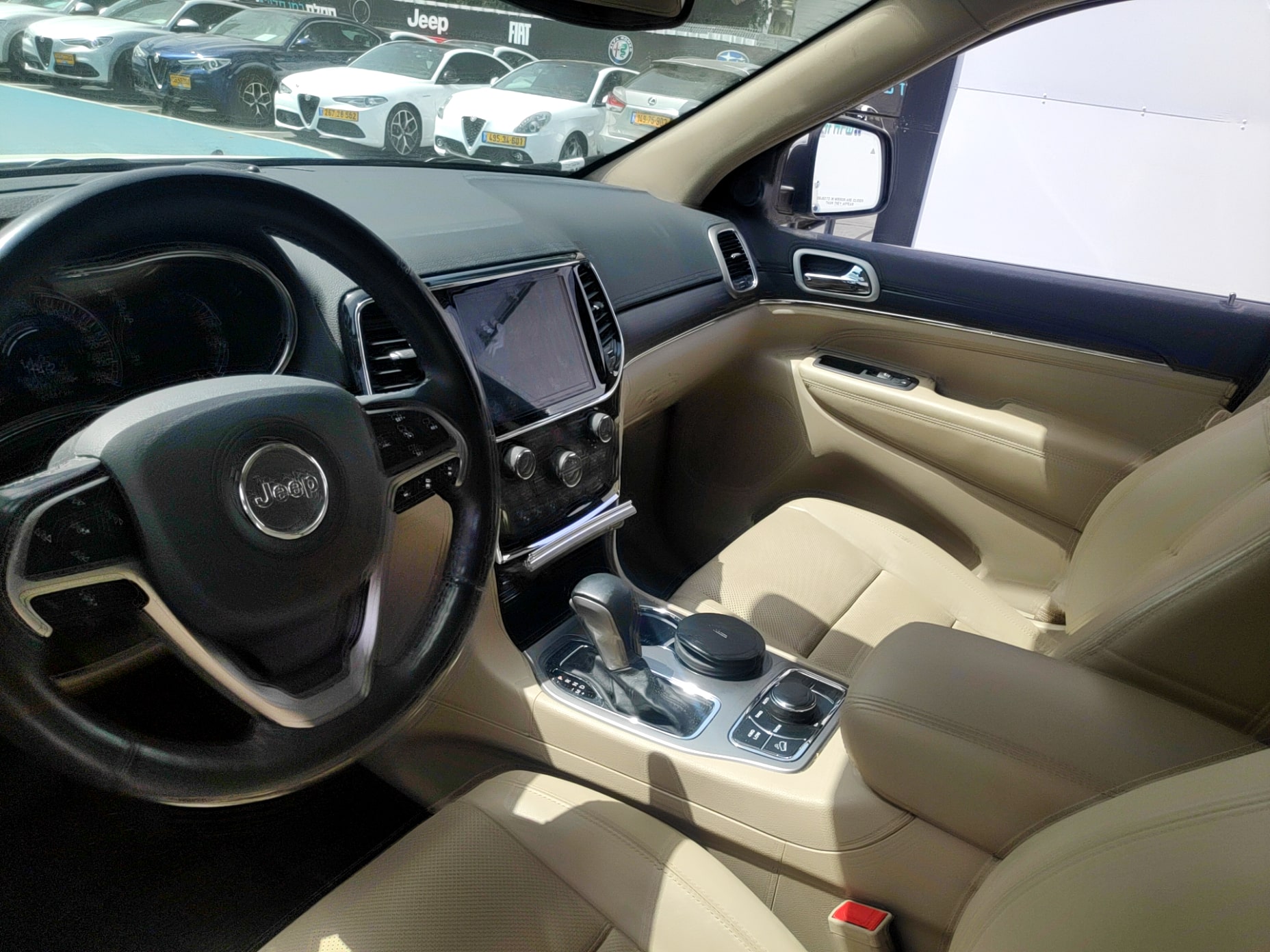 ג'יפ Grand Cherokee 2020