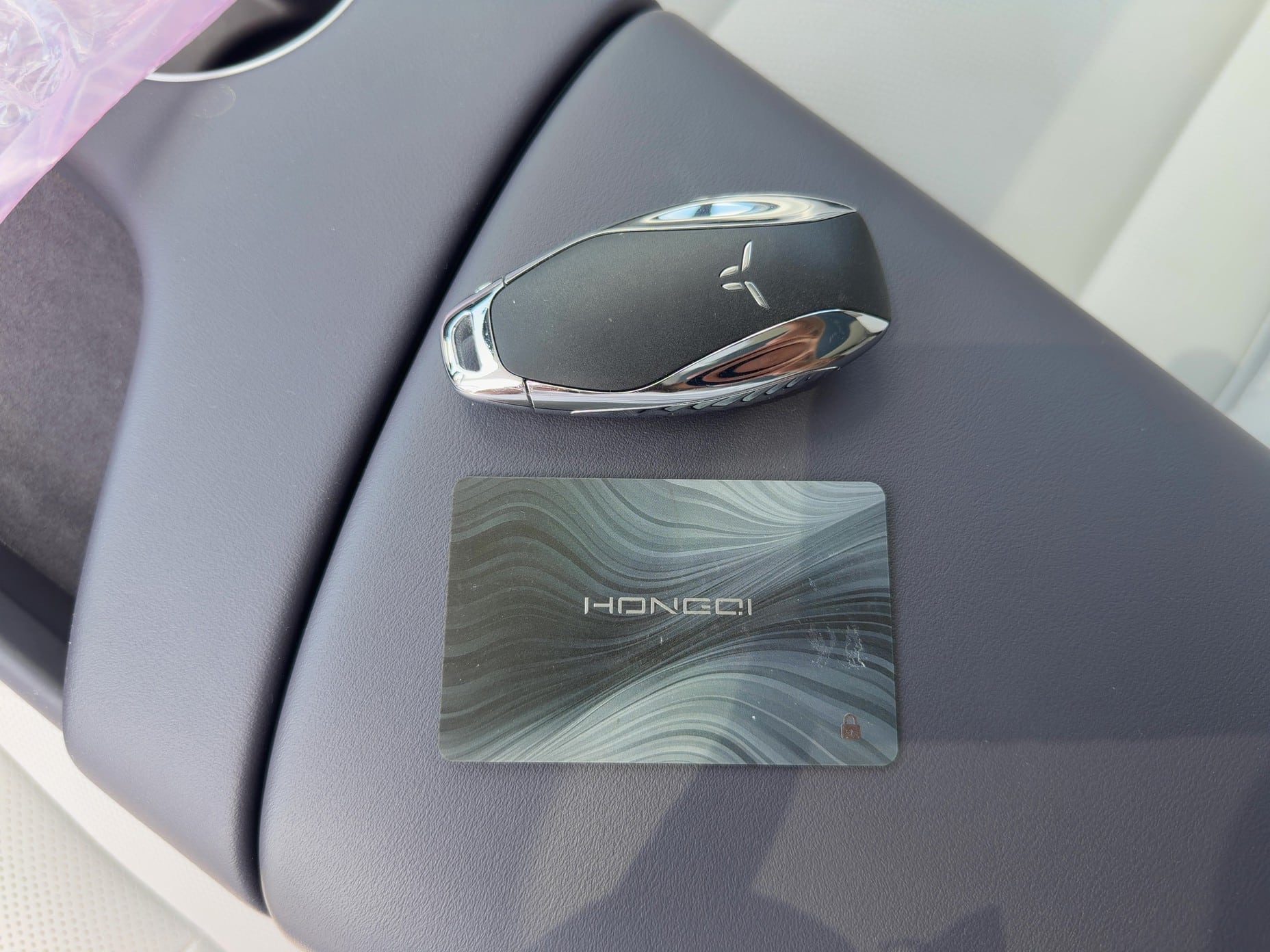 הונגצ'י EHS5 2026