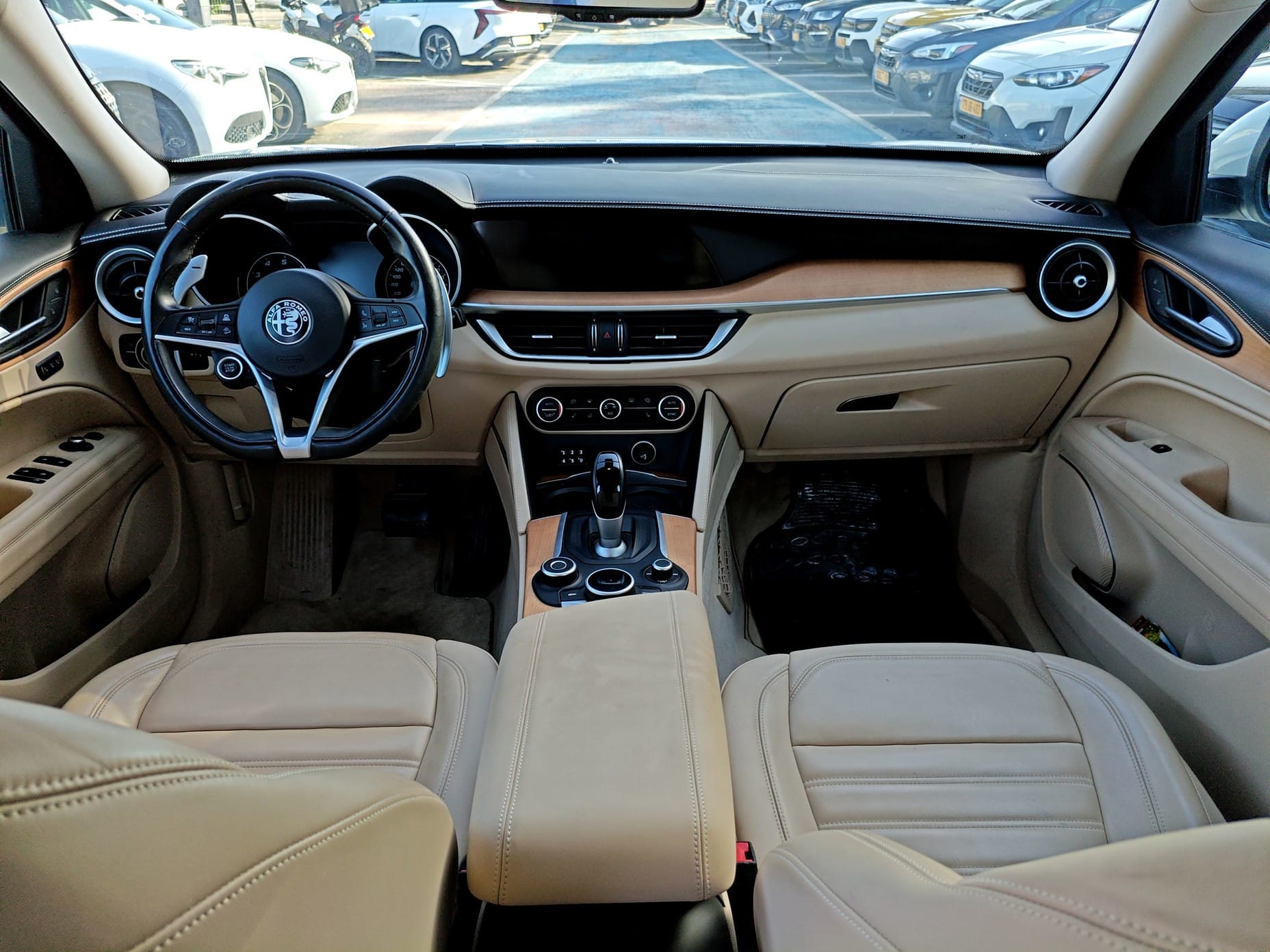 אלפא רומיאו אלפא סטלביו 2020