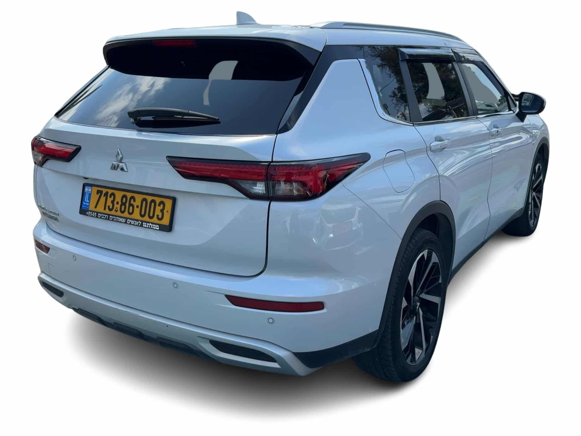 מיצובישי יפן OUTLANDER 2024